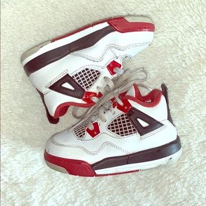 Air Jordan 4 Retro GS 'Fire Red' 2012